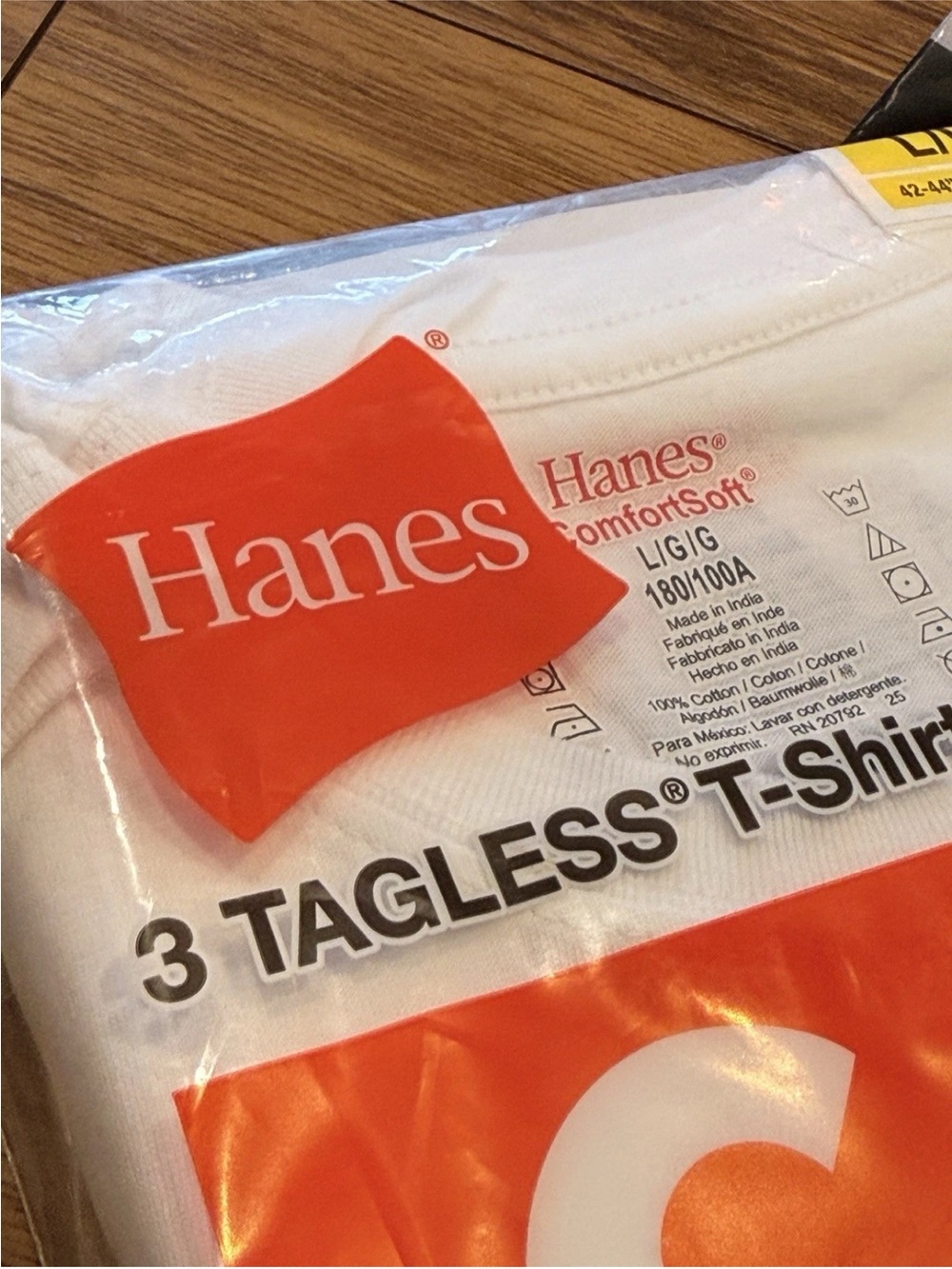 Supreme Hanes White Tagless Crewneck T-Shirts - Pack